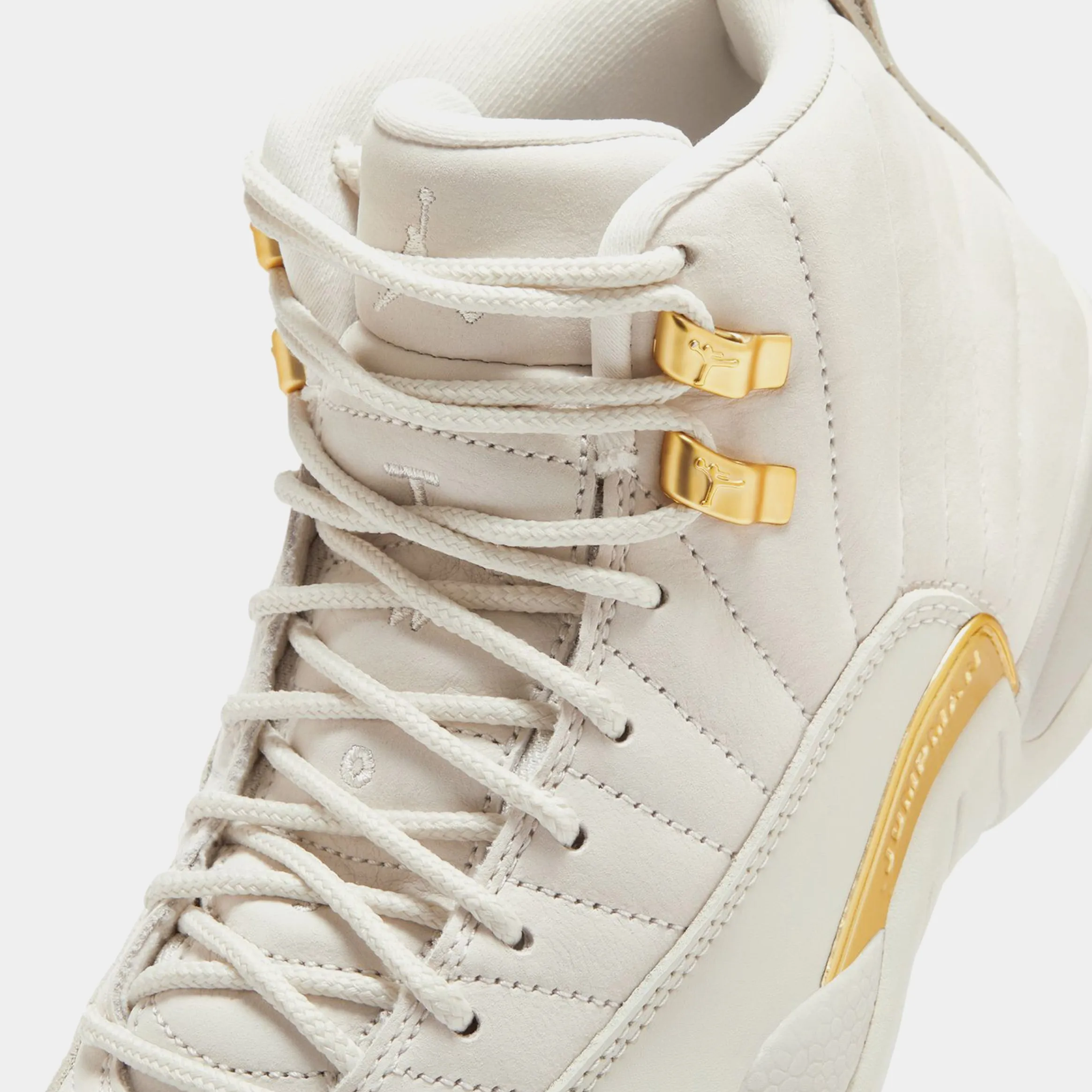 Air Jordan 12 Retro Phantom Womens Lifestyle Shoes (Phantom/Metallic Gold/White)