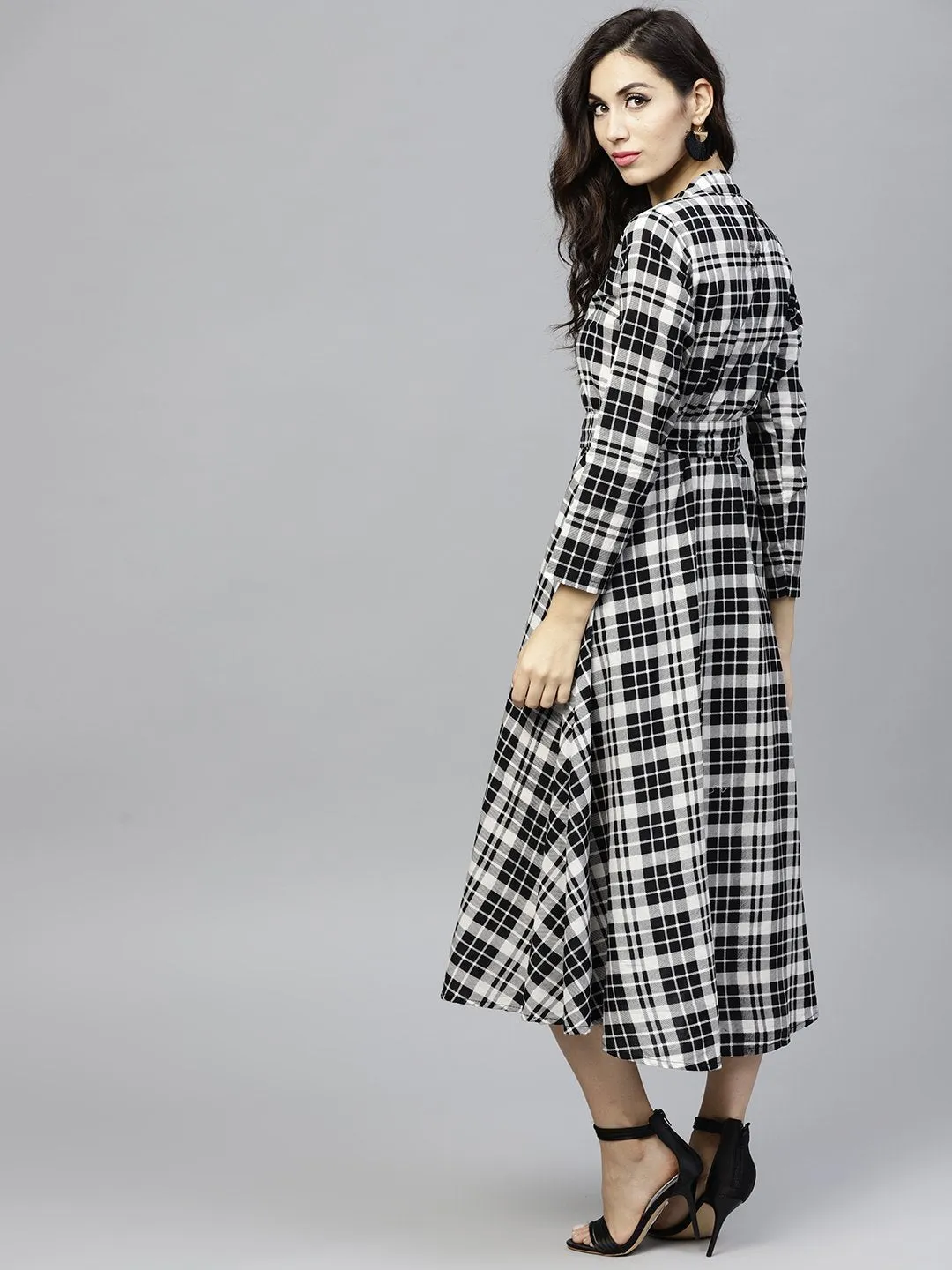 Black & White Checked Dress With Roll Collar And 3/4 Sleeves