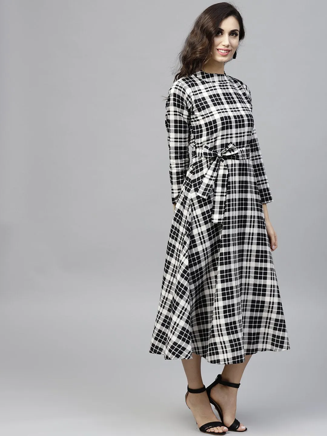 Black & White Checked Dress With Roll Collar And 3/4 Sleeves