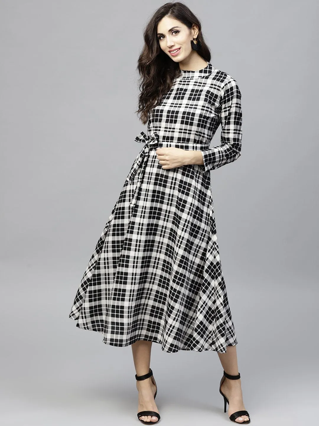 Black & White Checked Dress With Roll Collar And 3/4 Sleeves