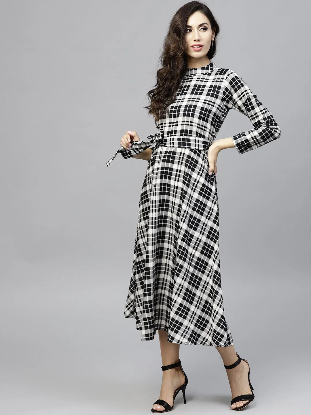 Black & White Checked Dress With Roll Collar And 3/4 Sleeves