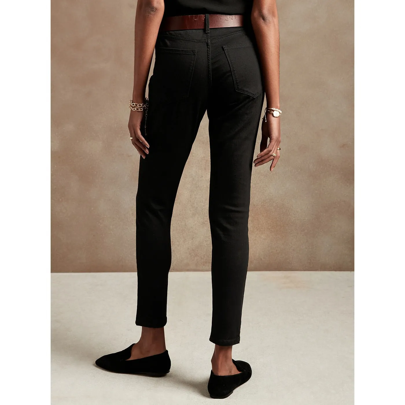 BR Curvy High Rise Black Jeans