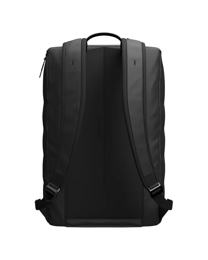 D__b_ Hugger Base 15L Backpack