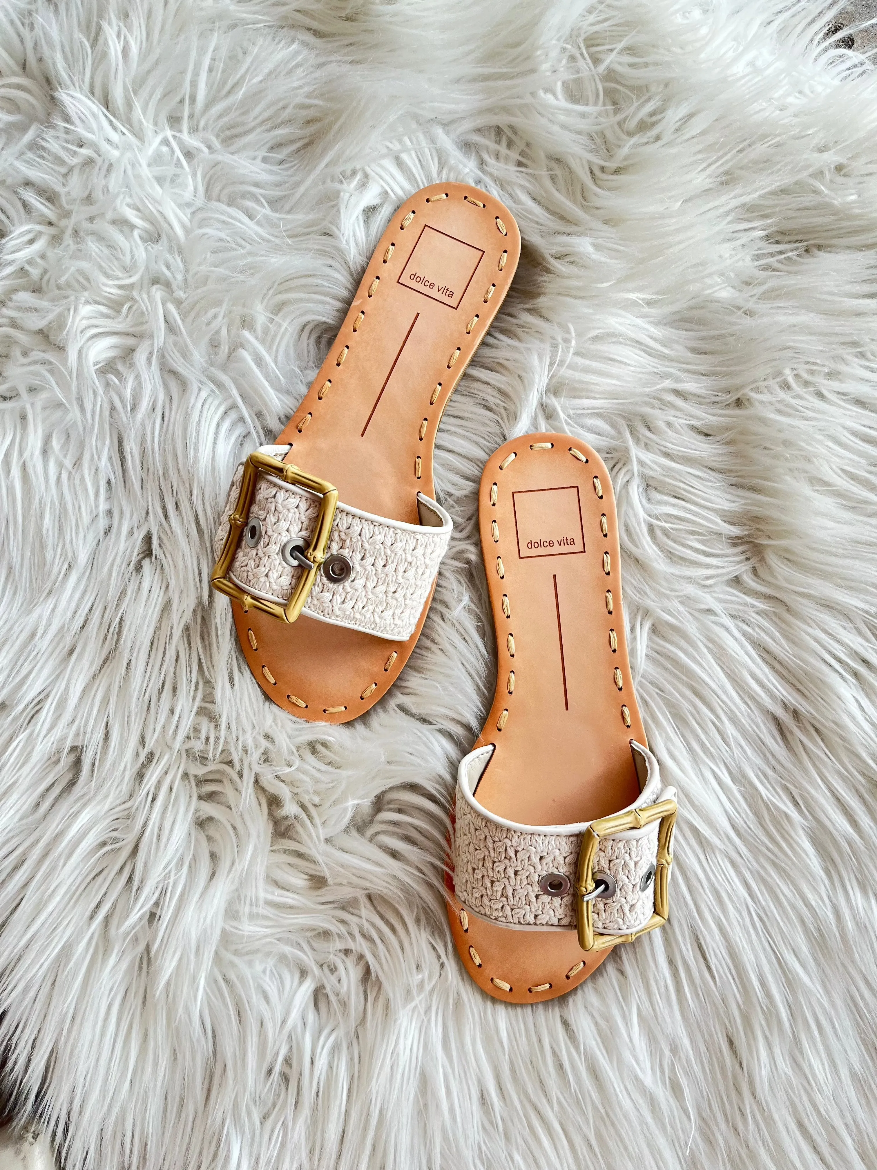 Dolce Vita Dasa Sandstone Sandal