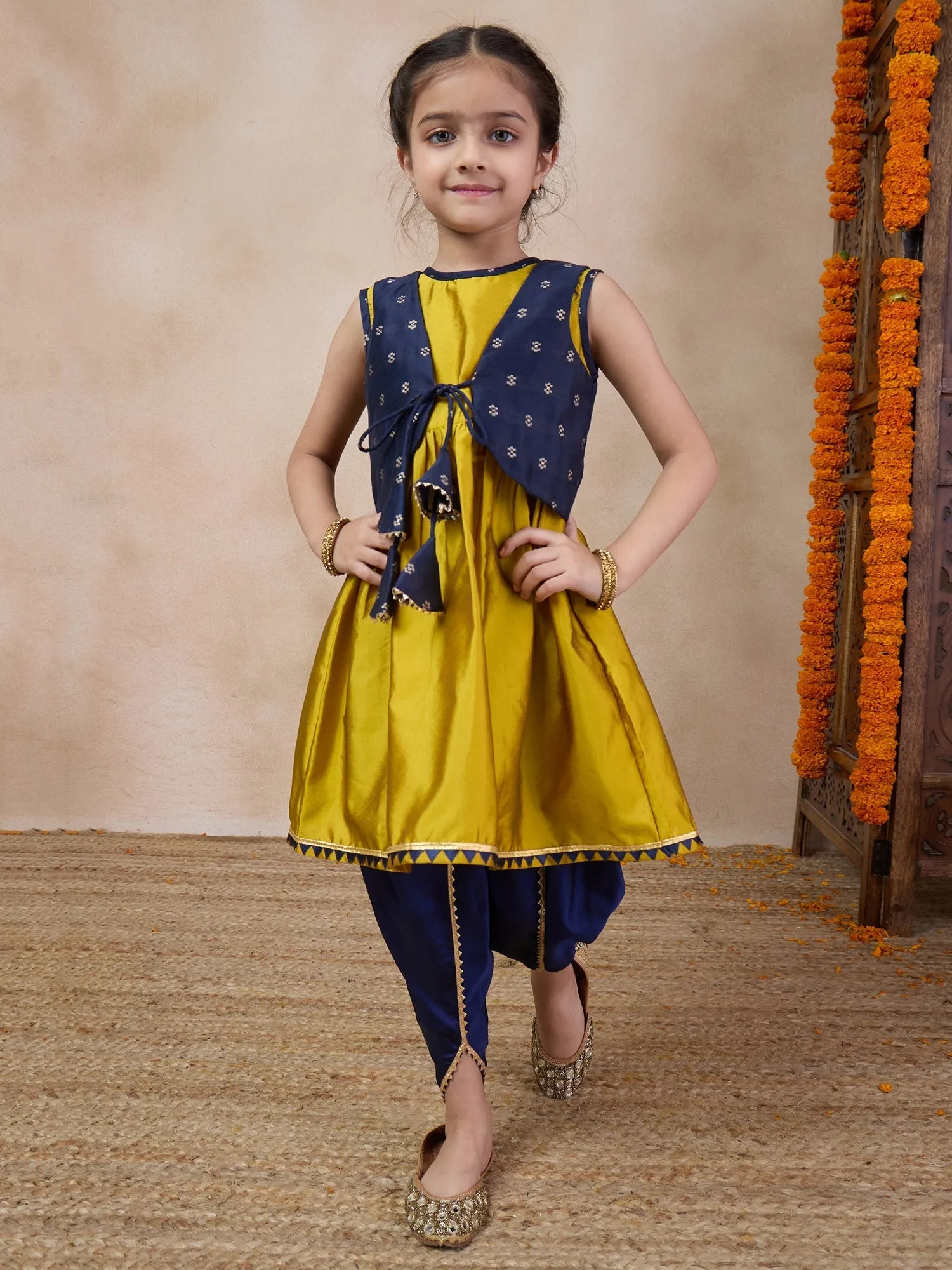 Girls Anarkali Round Neck Sleeveless Kurta With Dhoti Pants Jacket