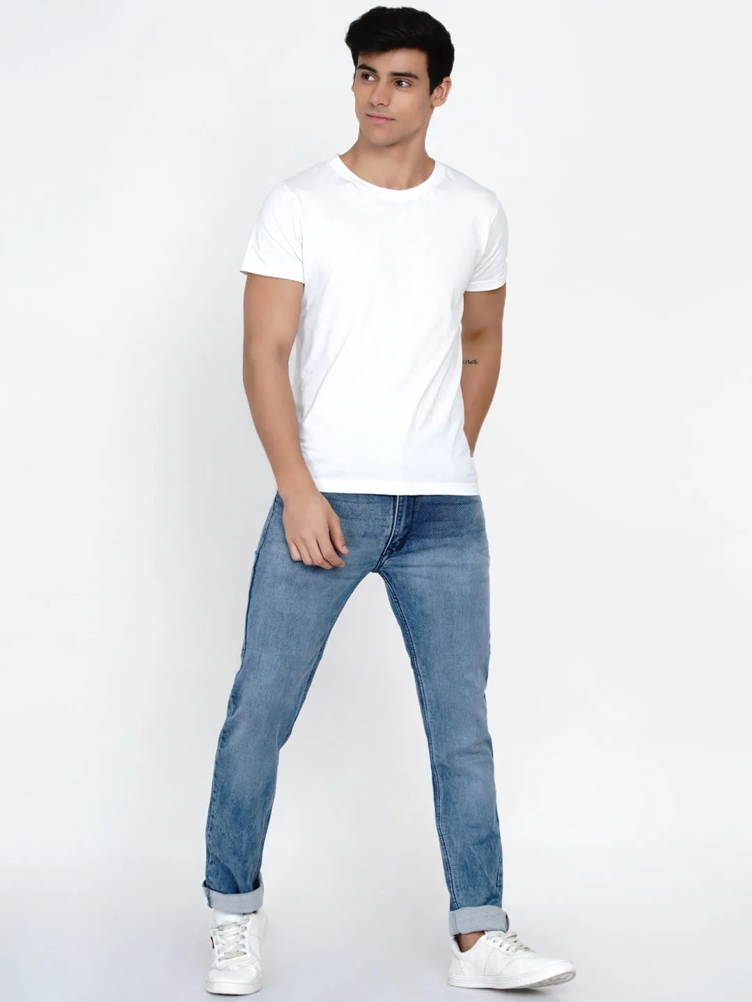 Men Blue Mildly Distressed Jeans