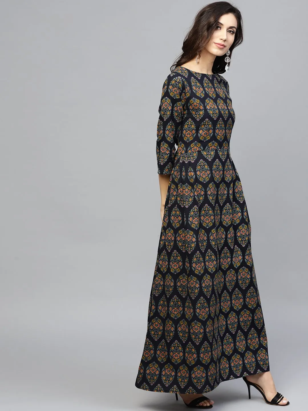 Multi Coloured Maxi Dress With Round Neck And 3/4 Sleeves