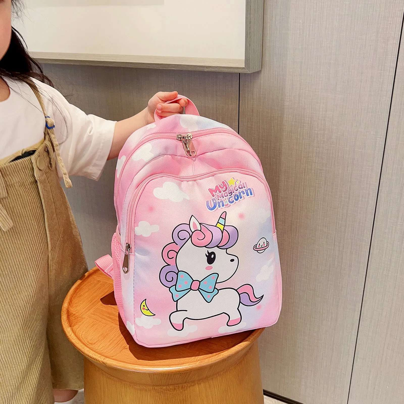 New kindergarten schoolbag 2-7 years old children cute girl backpack men's treasure cartoon small dinosaur foreign trade backpack