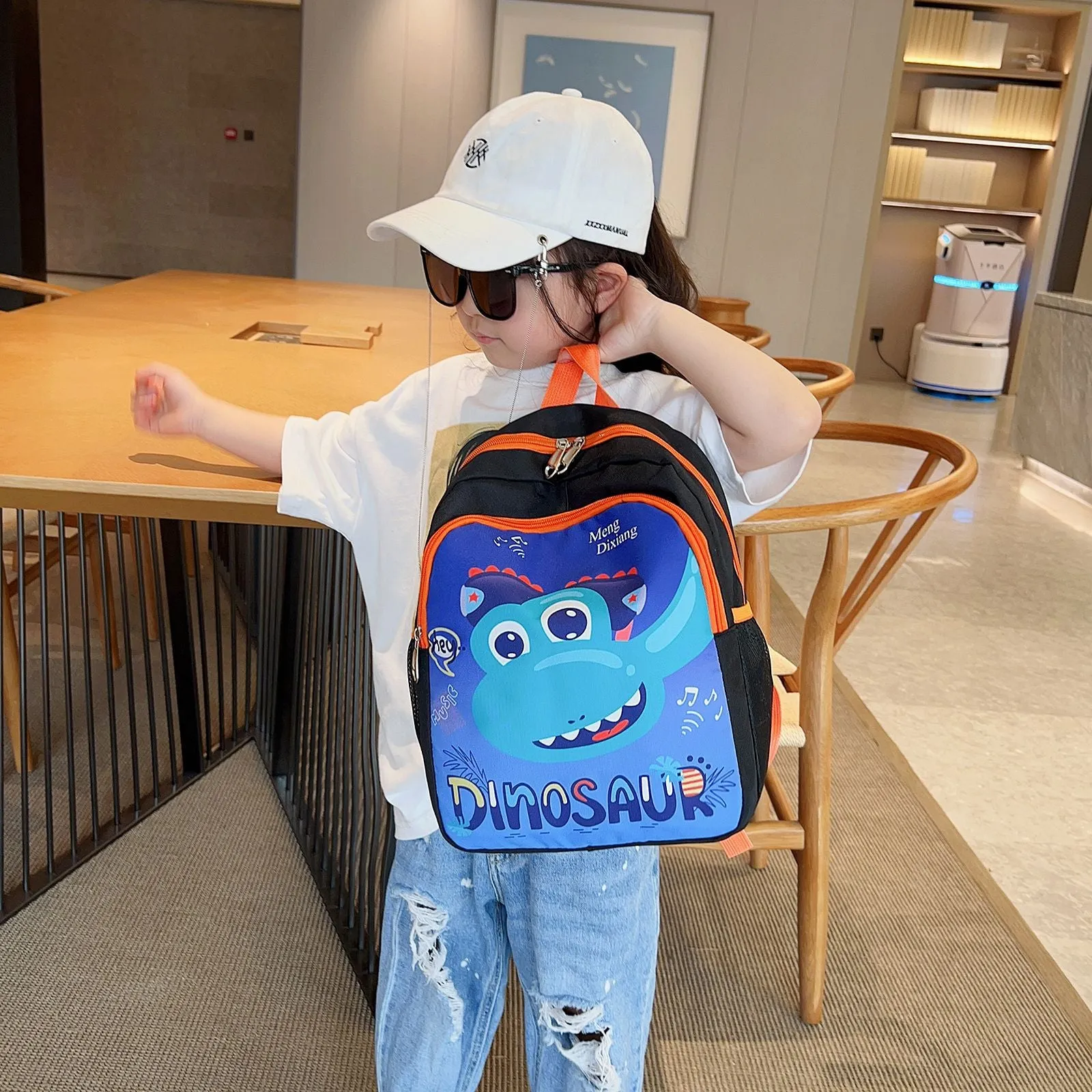 New kindergarten schoolbag 2-7 years old children cute girl backpack men's treasure cartoon small dinosaur foreign trade backpack