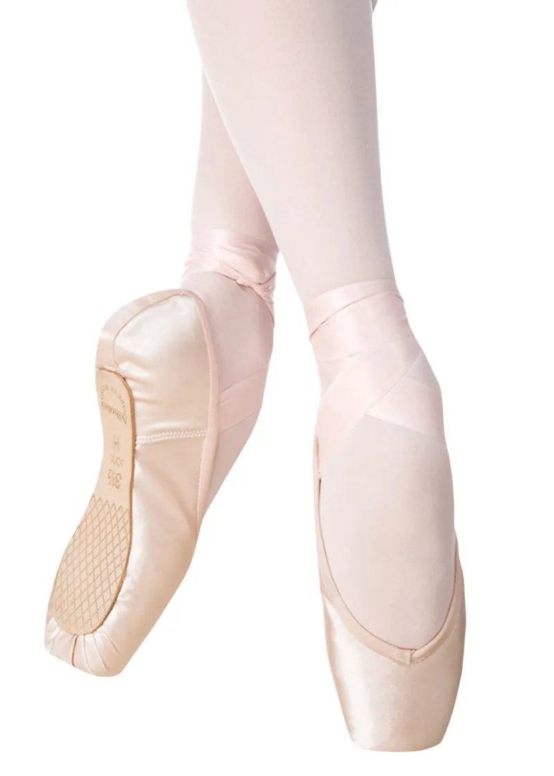 ON SALE SuperTriumph Pointe Shoe - Pink (Medium)