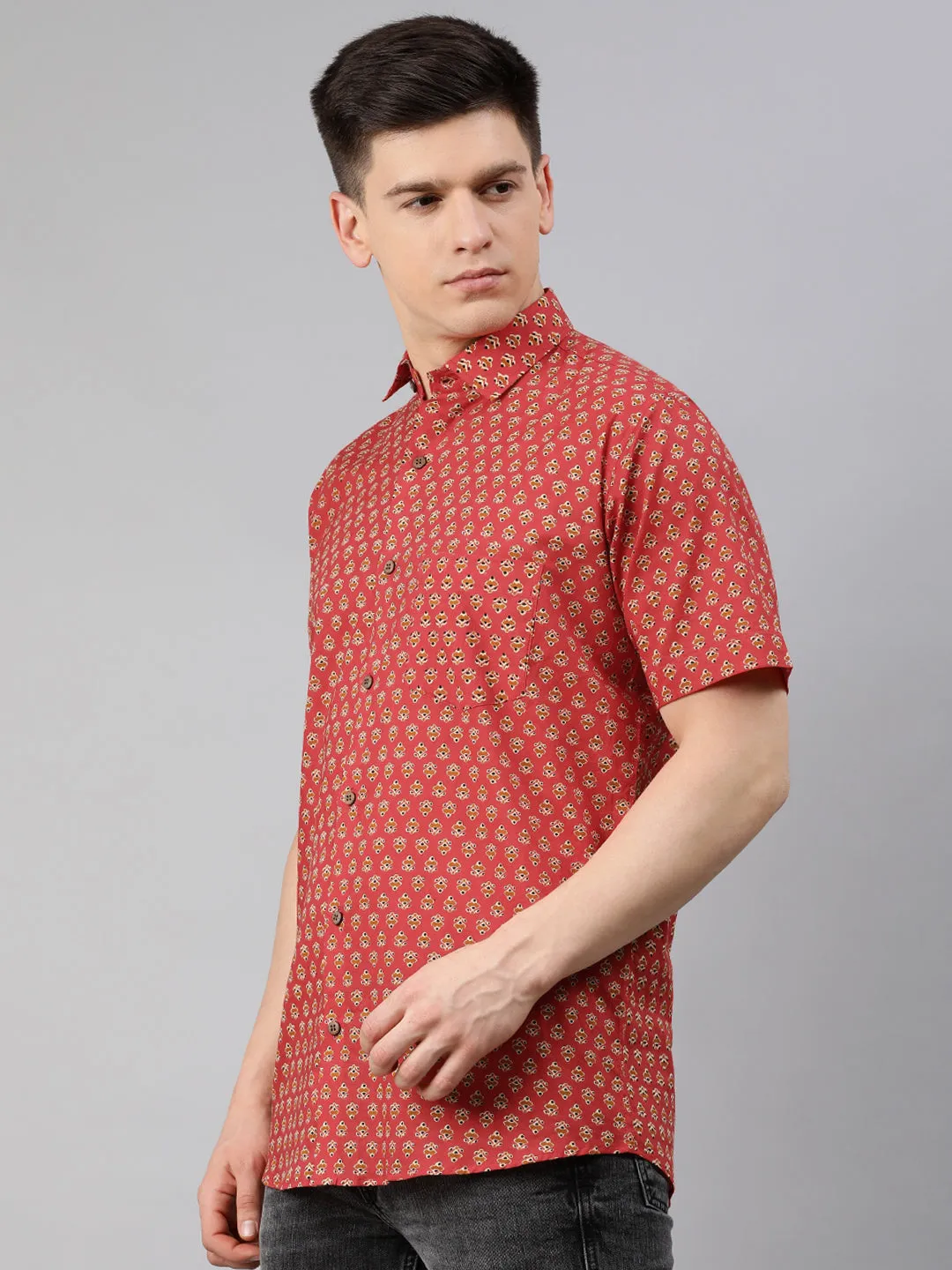 Red Cotton Short Sleeves Shirts For Men-Mmh028