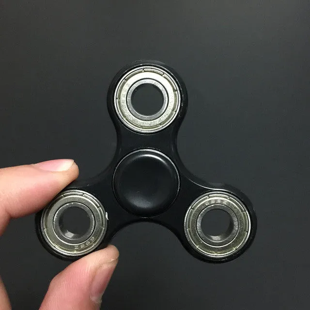 White/Black Tri-Spinner Fidget Toy Plastic EDC Hand Spinner For Autism and ADHD