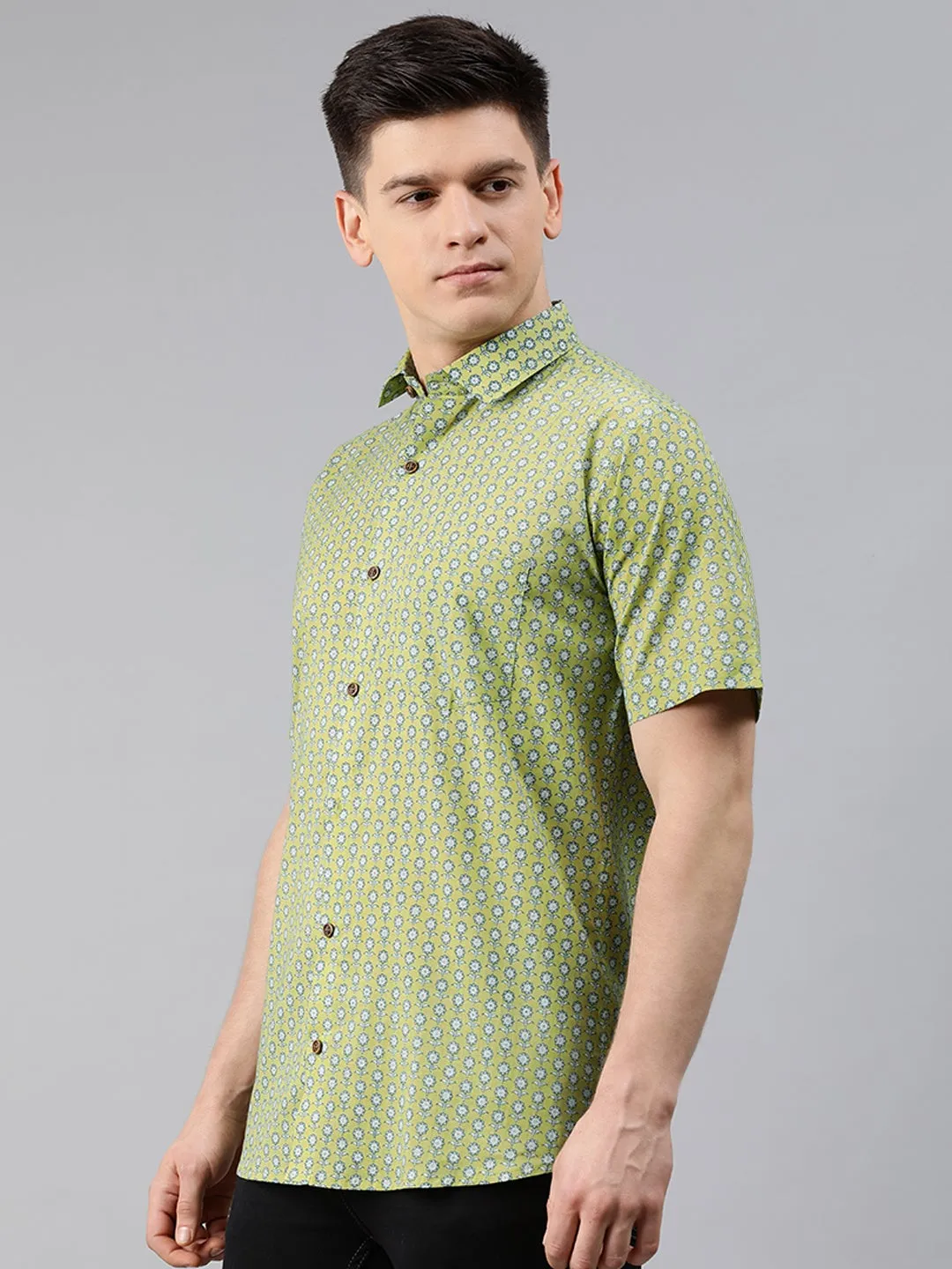 Yellow Cotton Short Sleeves Shirts For Men-Mmh030